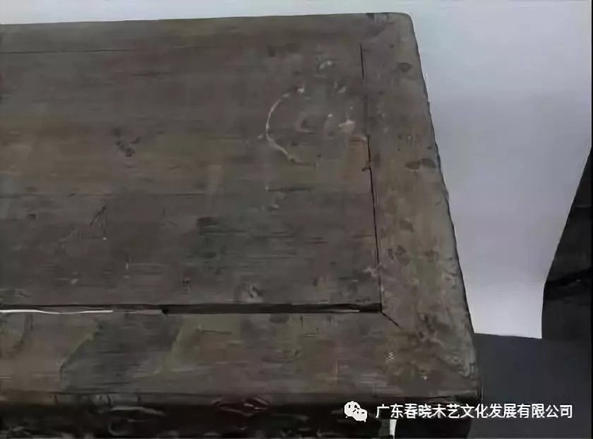 老紅木家具的修復(fù)過程，一經(jīng)修復(fù)煥然一新(圖16)