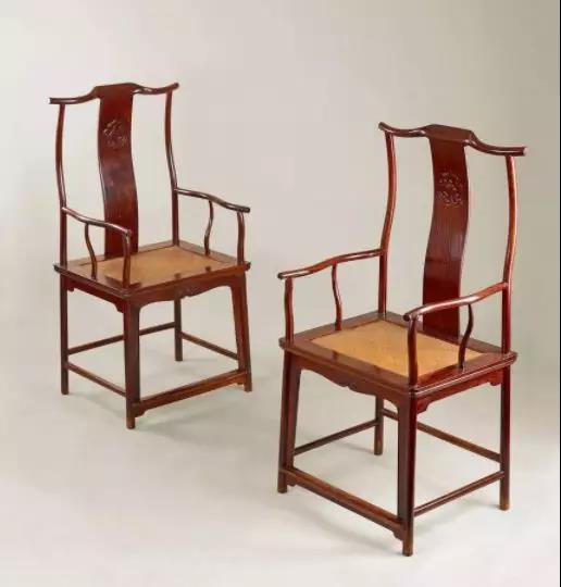 “含胸、駝背？”你可能只是少了一把紅木椅！(圖5)